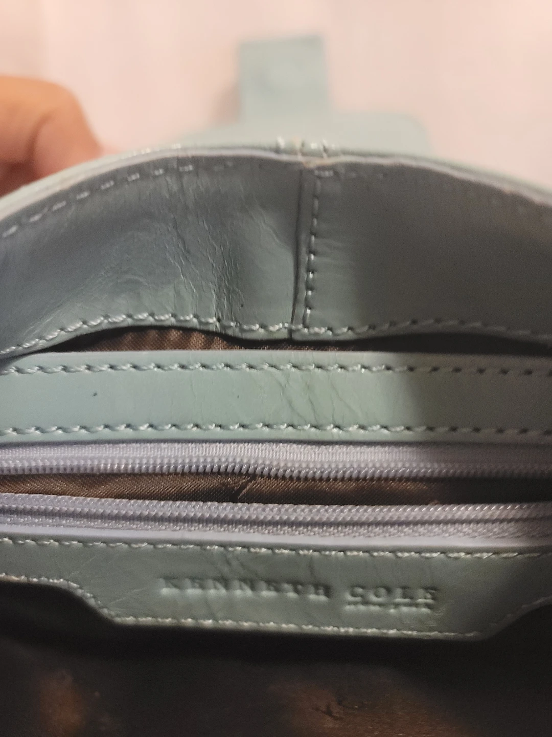 Kenneth Cole Light Blue Leather Shoulder Bag - photo 2