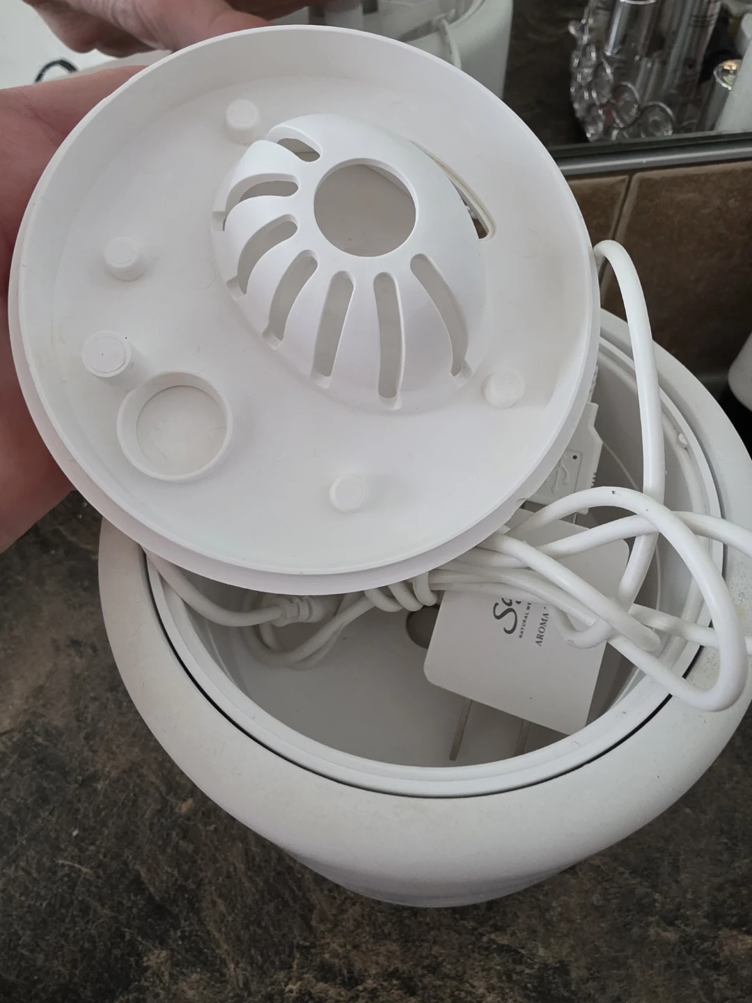Saje Aroma Halo Ultrasonic Diffuser - photo 4
