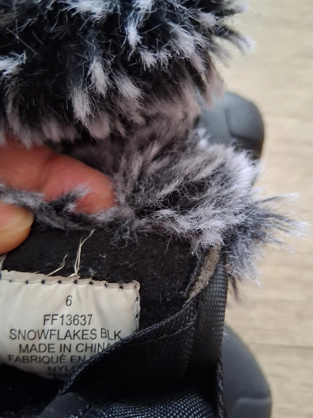 Icicles Snowflakes Black Winter Boots Size 6 - photo 4