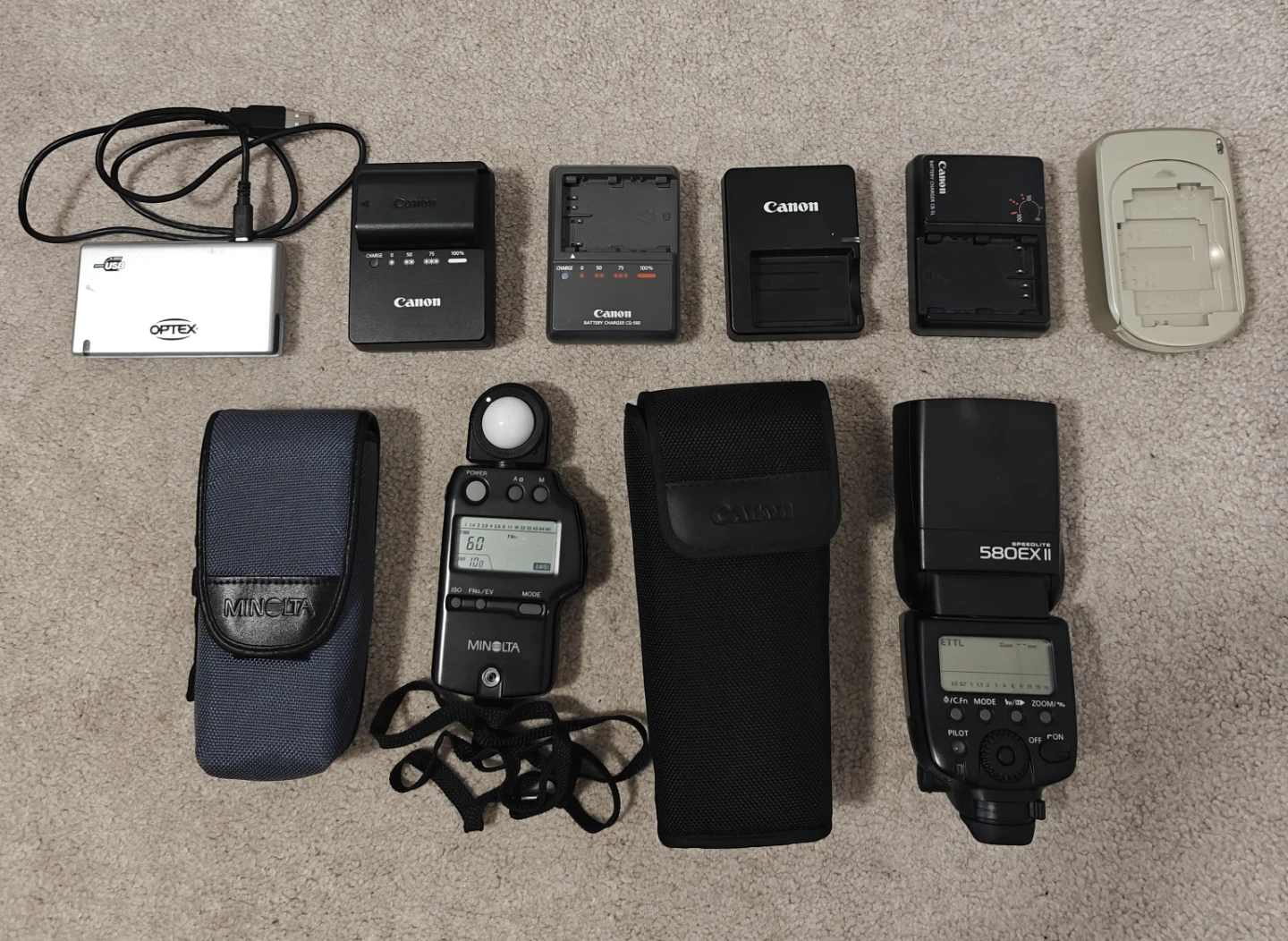 4 Canon Camera Bundle - 4 Body's, 5 Lenses, Speedlite, + Extras - photo 2