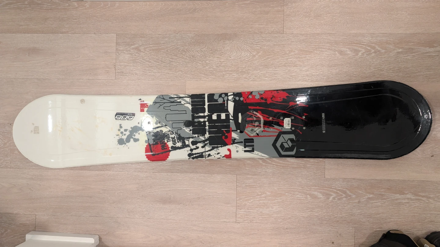 LTD Hetz 154cm Snowboard