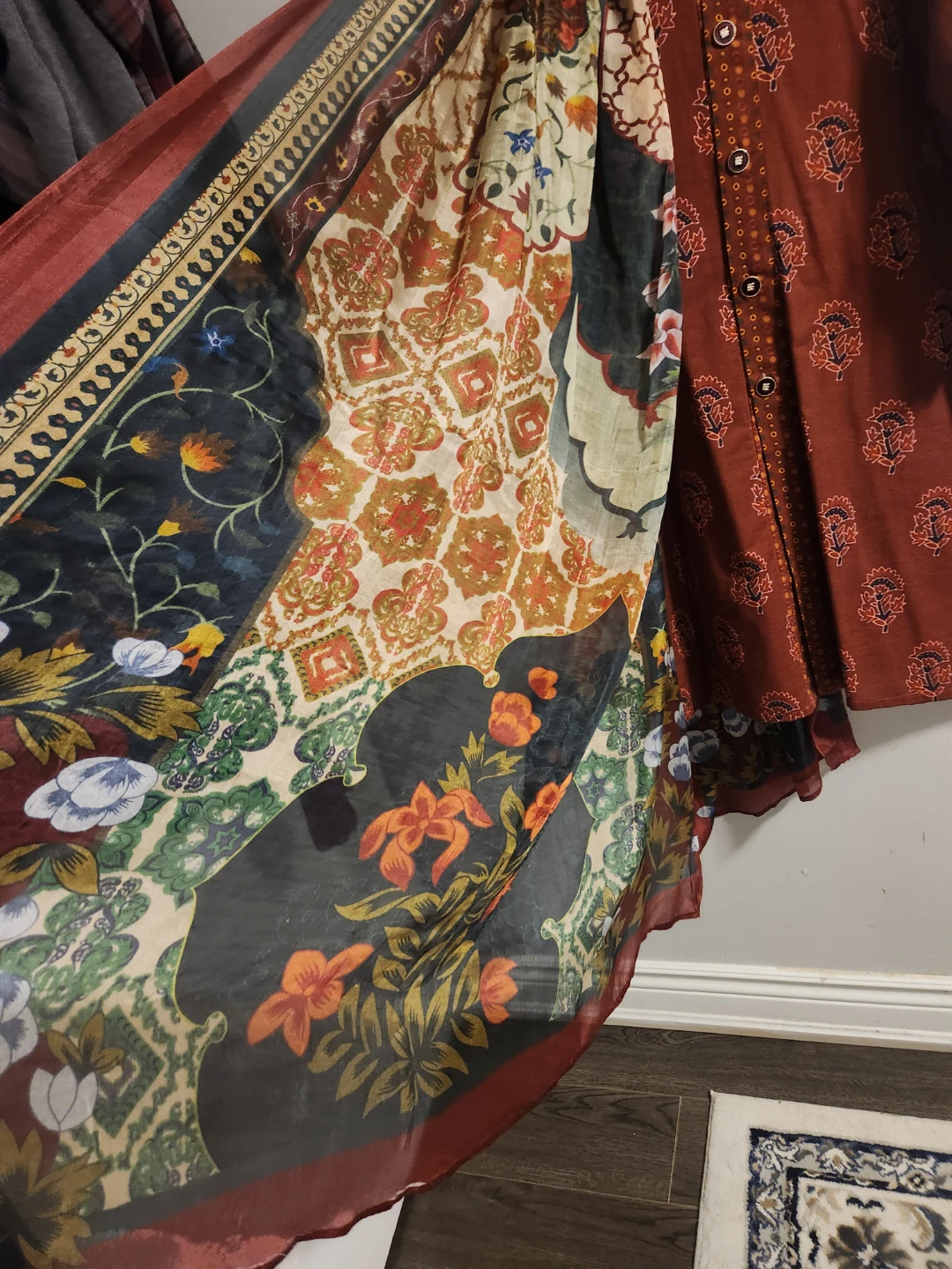 Women's Brown Floral Print Kurti with Scarf - photo 5
