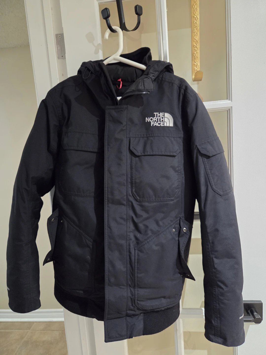The North Face Black Hooded Puffer Jacket - Men's Small