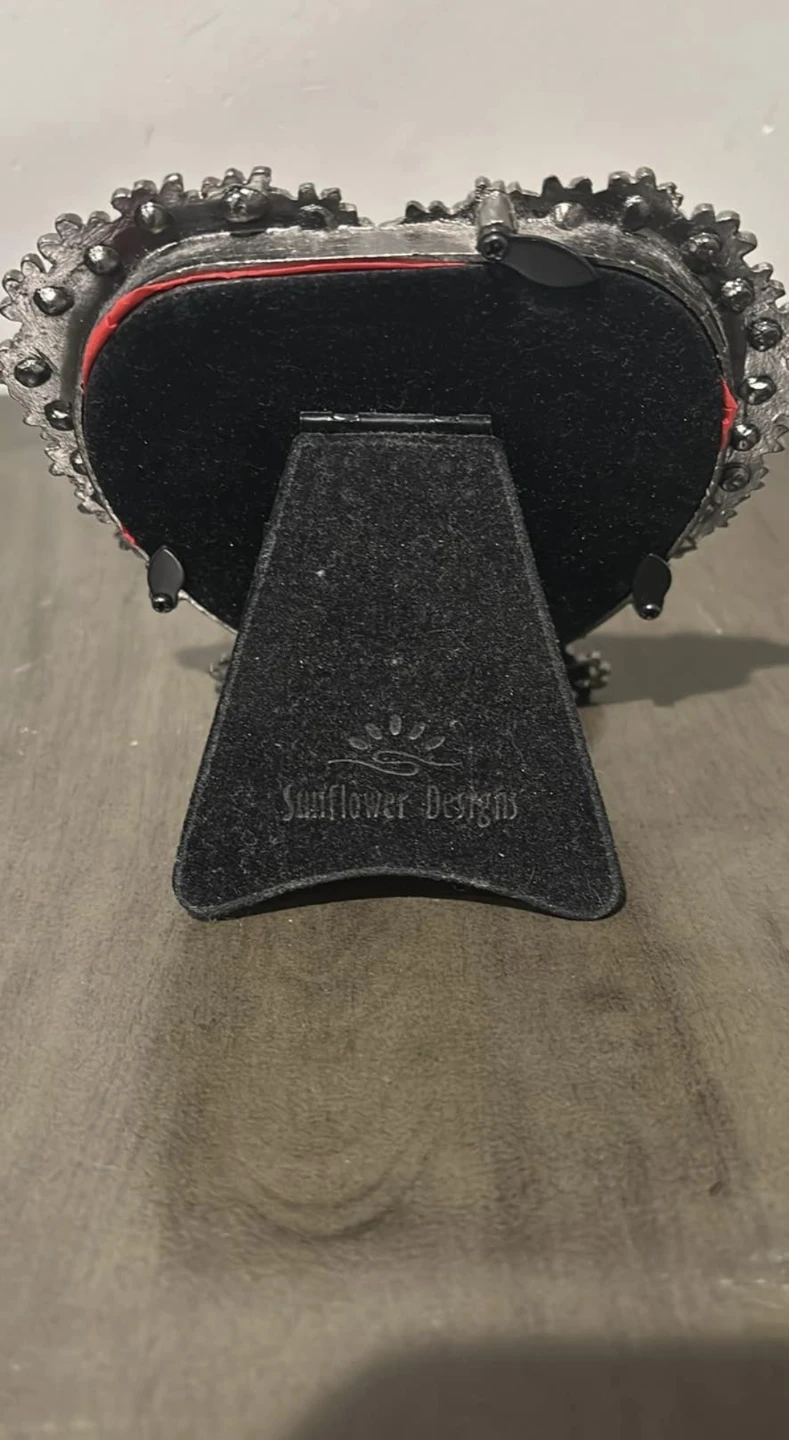 Heart Shaped Photo Frame 🏆 - photo 2