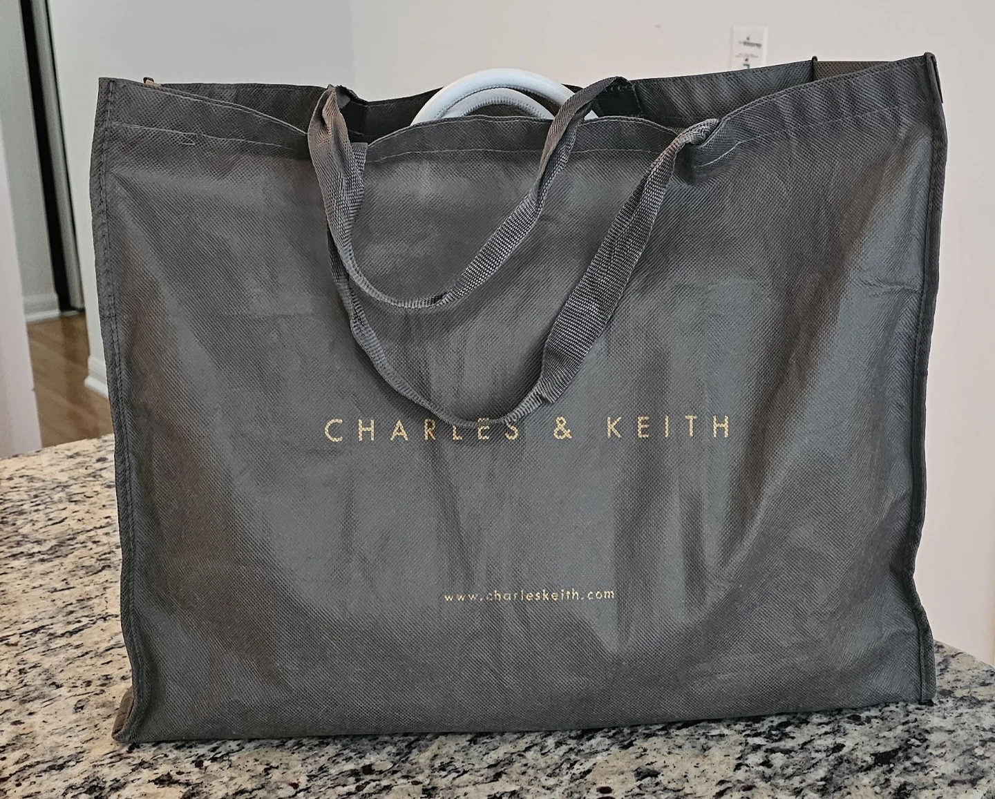 Charles & Keith White Tote Bag - photo 4