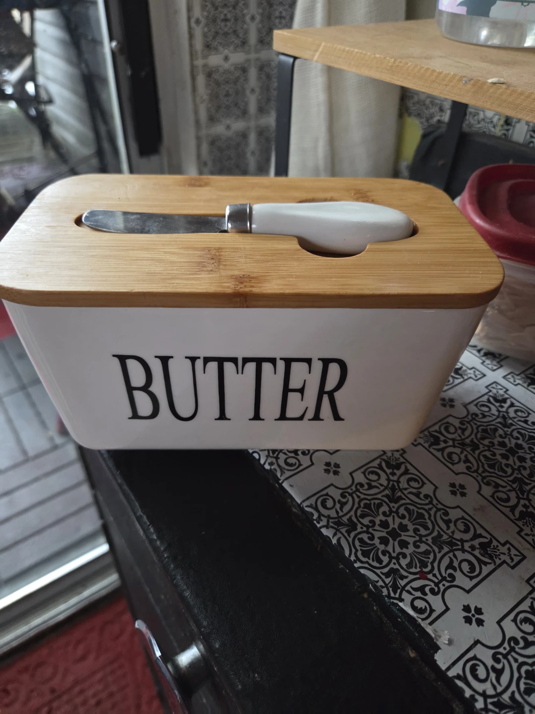 Butter Dish with Knife
