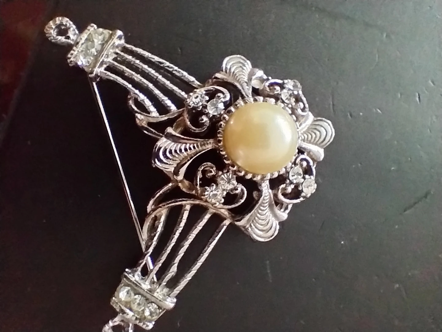 Vintage Brooch with Faux Pearl and Rhinestones