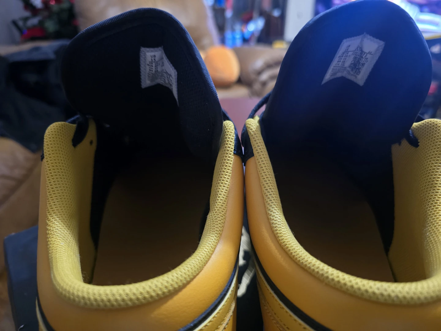 Nike Air Jordan 1 Low SE Yellow Black Sneakers - photo 4