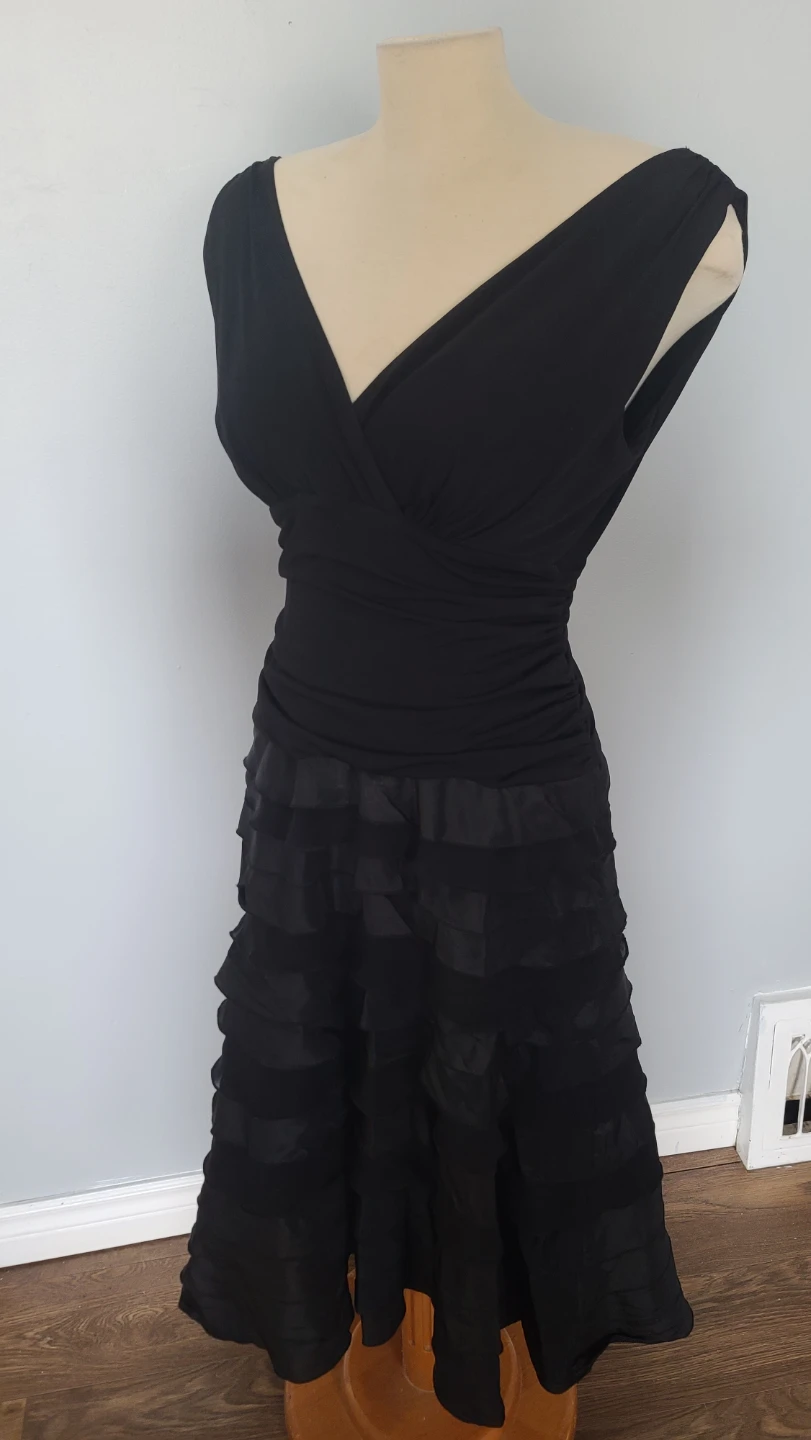 Laura Tiered Black Cocktail Dress - Size 14/XL 🥕