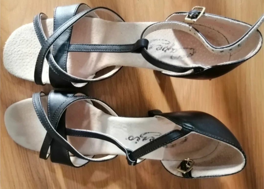 🏆Capezio Genuine Leather Dance shoes. Suede bottoms Sz 5.5-6 - photo 2