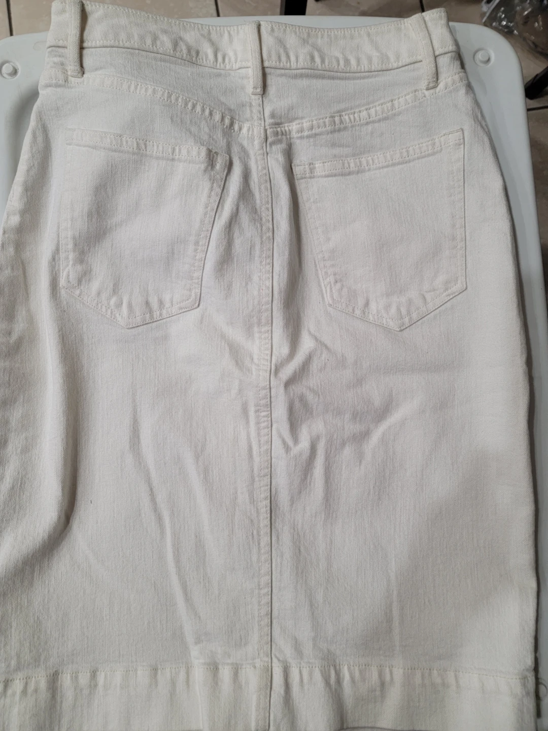 Banana Republic White Denim Button-Front Skirt Size 0 - photo 3