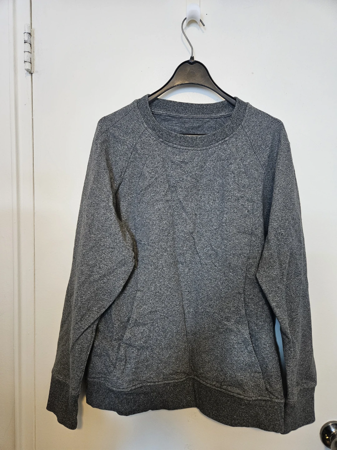 Lululemon Heathered Grey Crew Neck Sweatshirt Womens