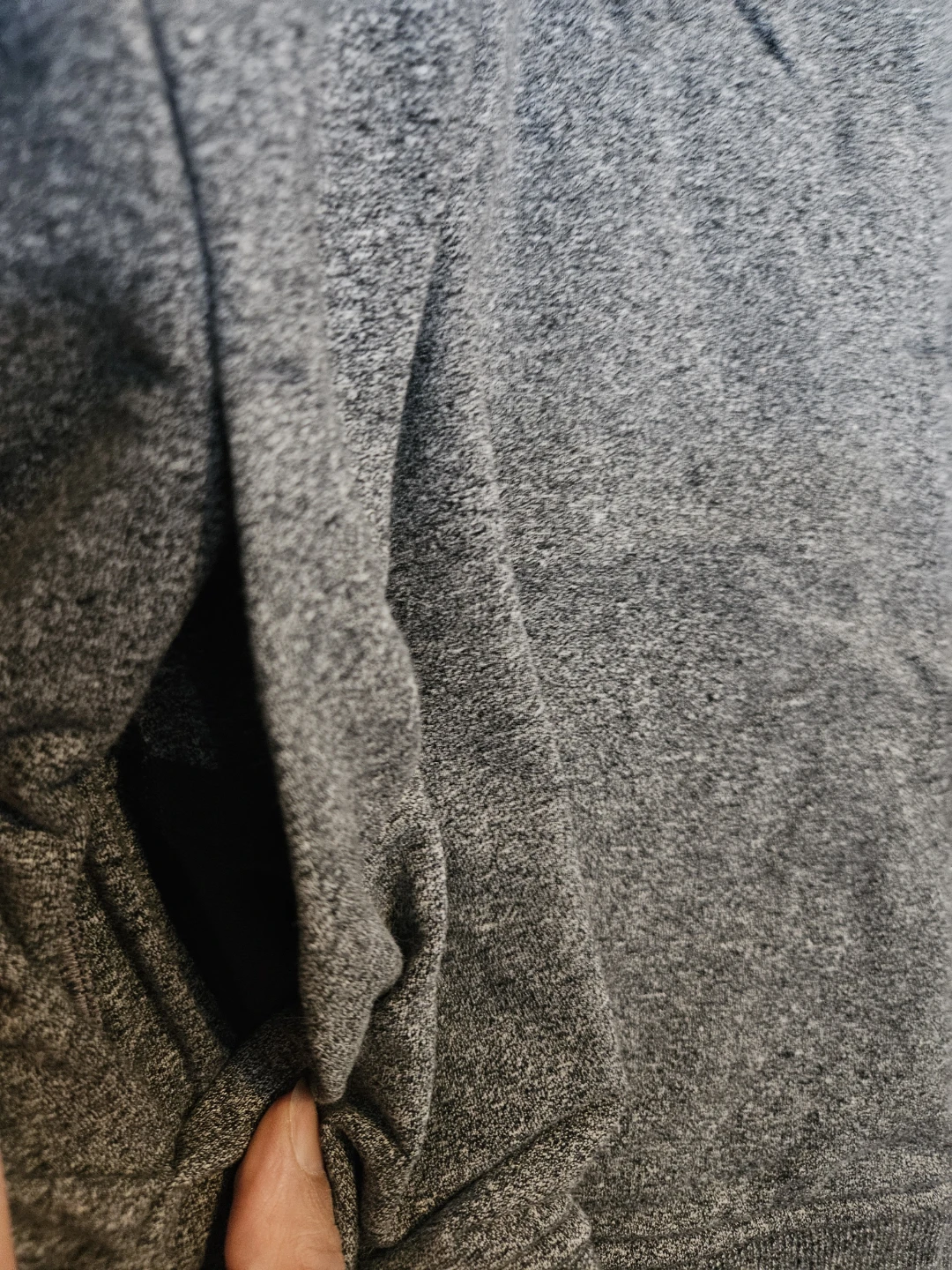 Lululemon Heathered Grey Crew Neck Sweatshirt Womens - photo 3