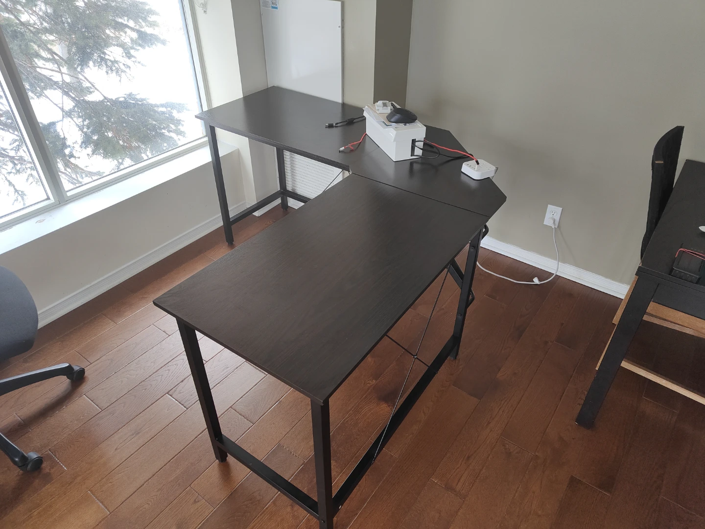 L-Shaped Black Desk - photo 3