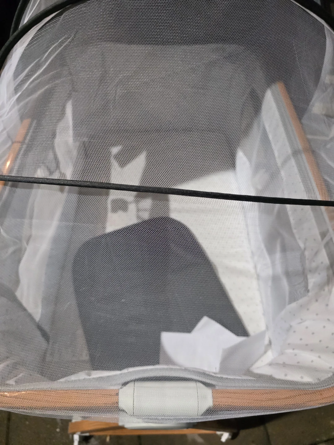 Baby Bassinet with Mosquito Net - photo 4