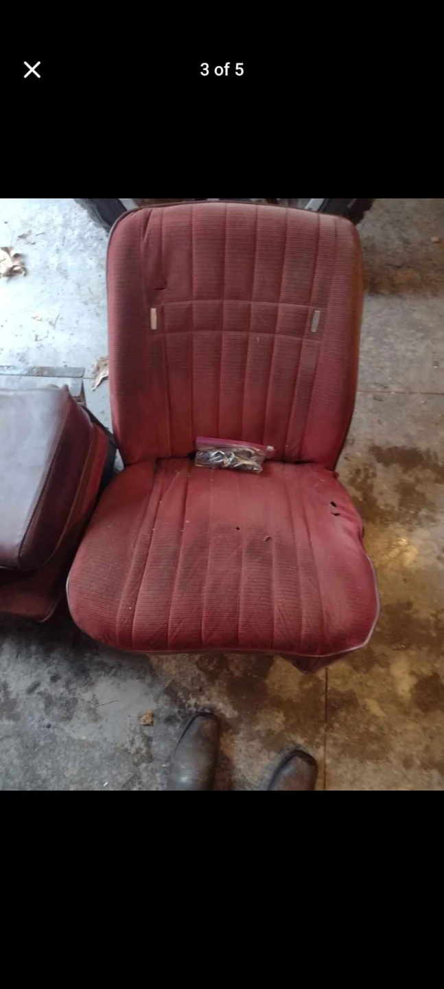 Red Bucket Seats with Console buddy bucket seat and frame - photo 3
