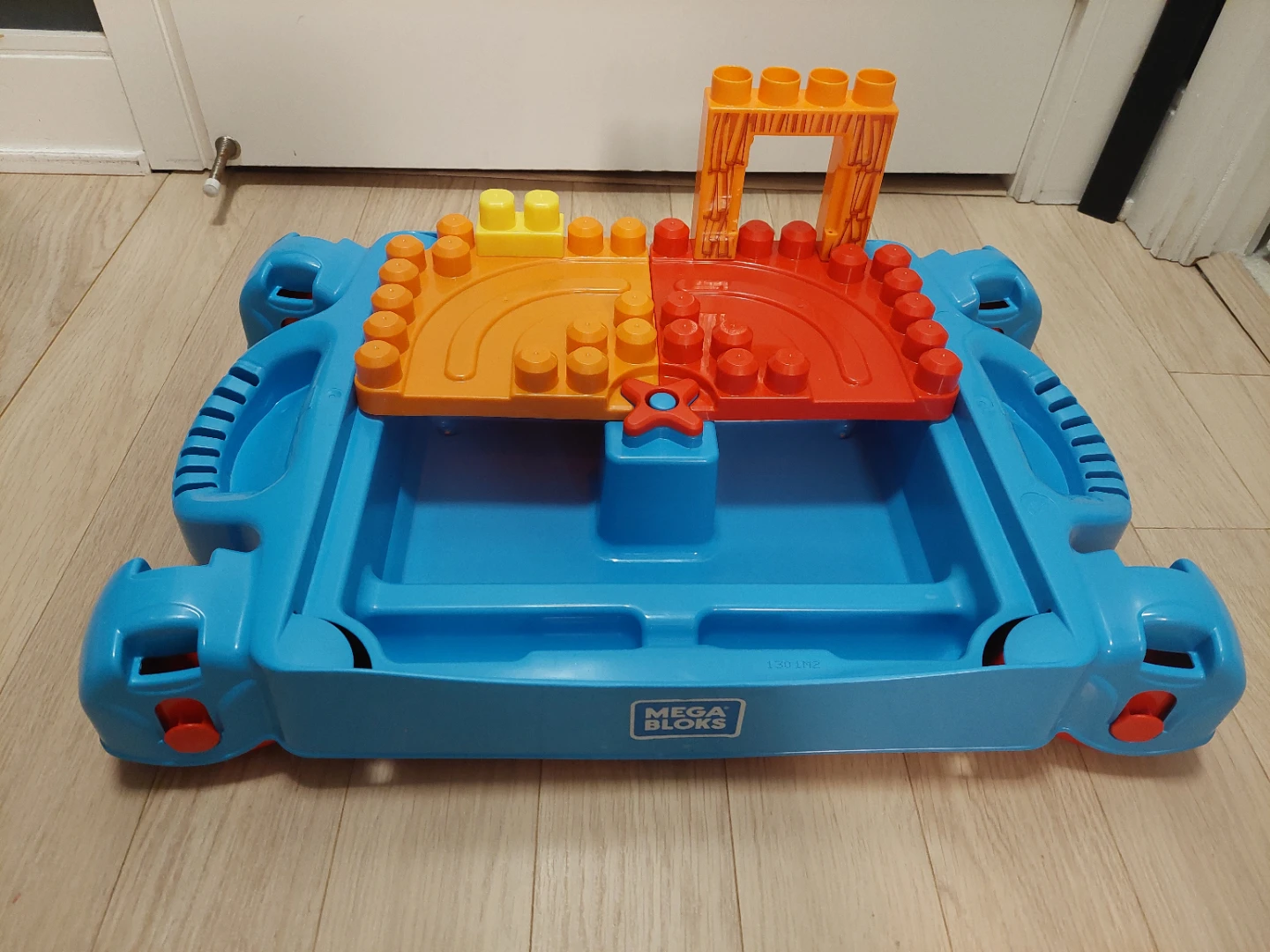 MEGA BLOKS First Build & Learn Table (FREE) - photo 2