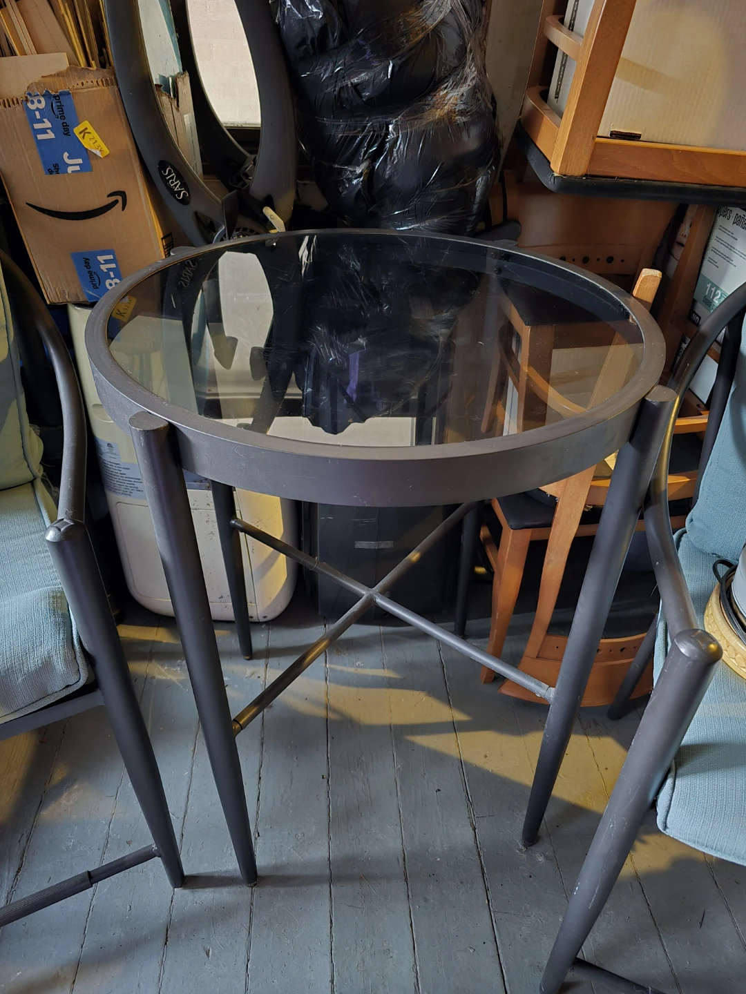Bistro set, 2 iron chairs and 1 table w/glass - photo 5