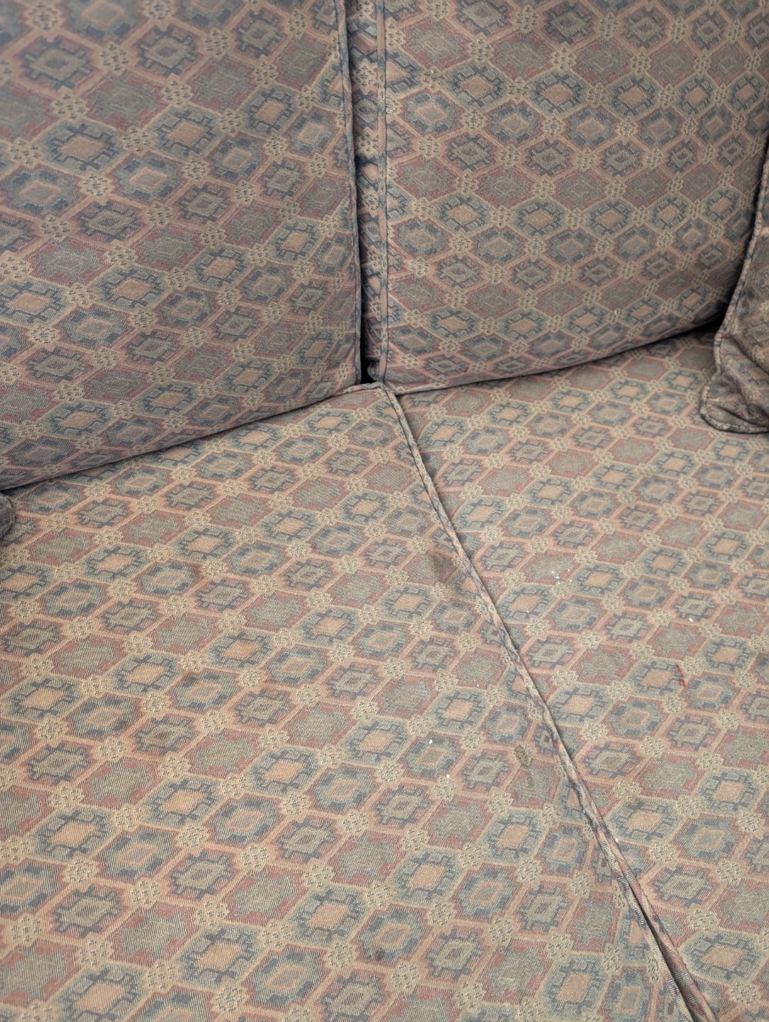 Love seat sofa - photo 2