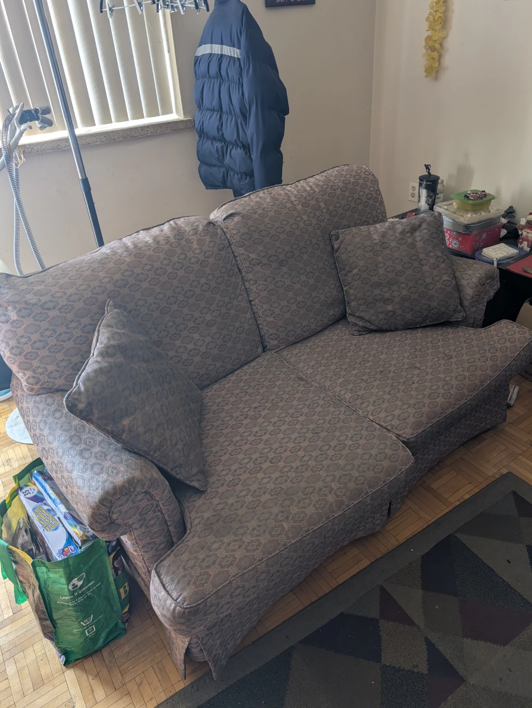 Love seat sofa - photo 4