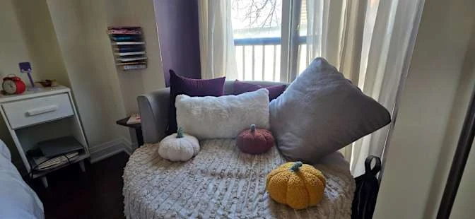 Round Swivel Couch