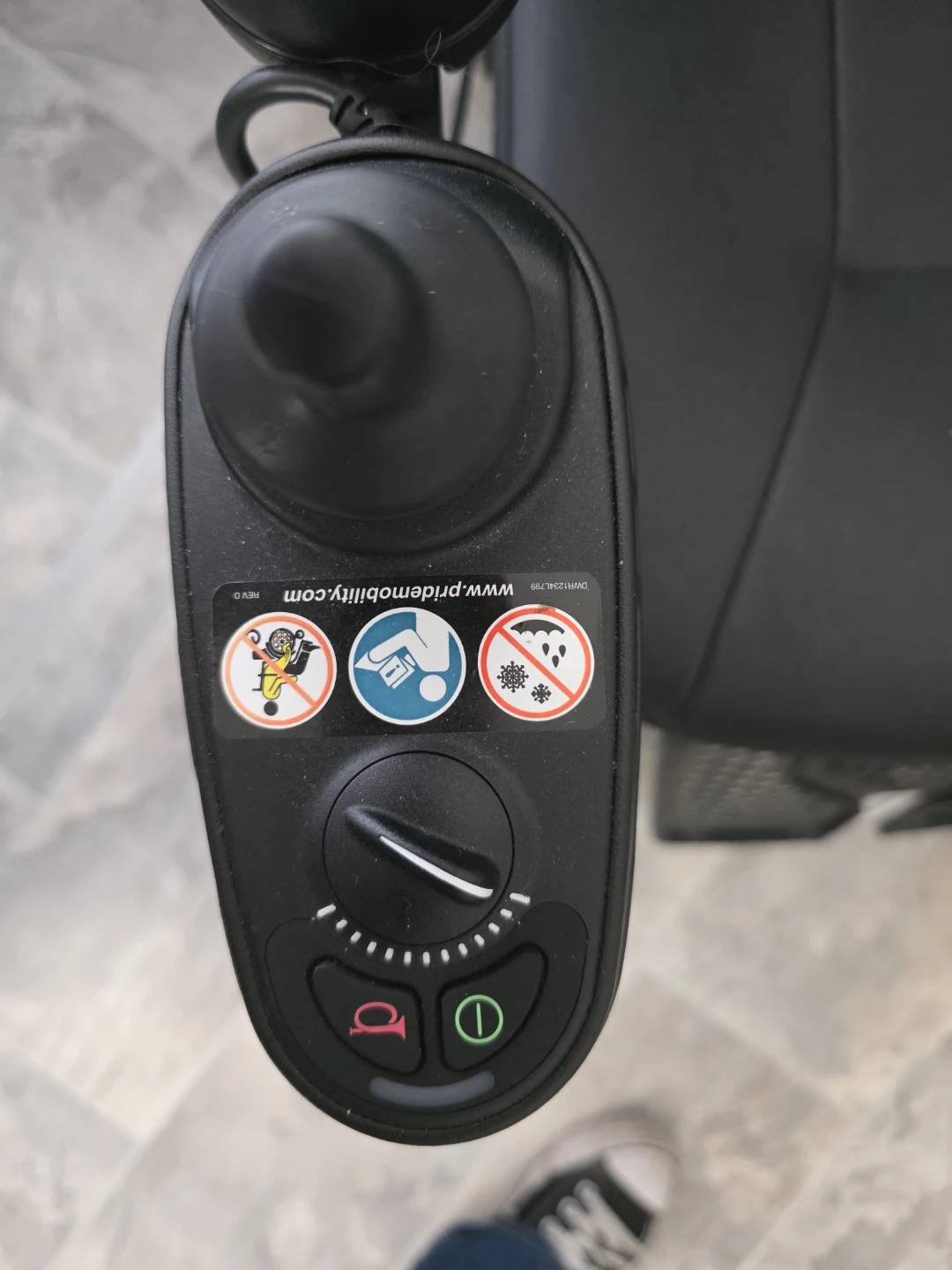Pride Jazzy Elite ES Power Wheelchair - photo 5