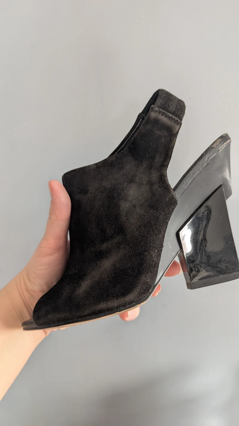Calvin Klein Heels 7.5 - photo 2