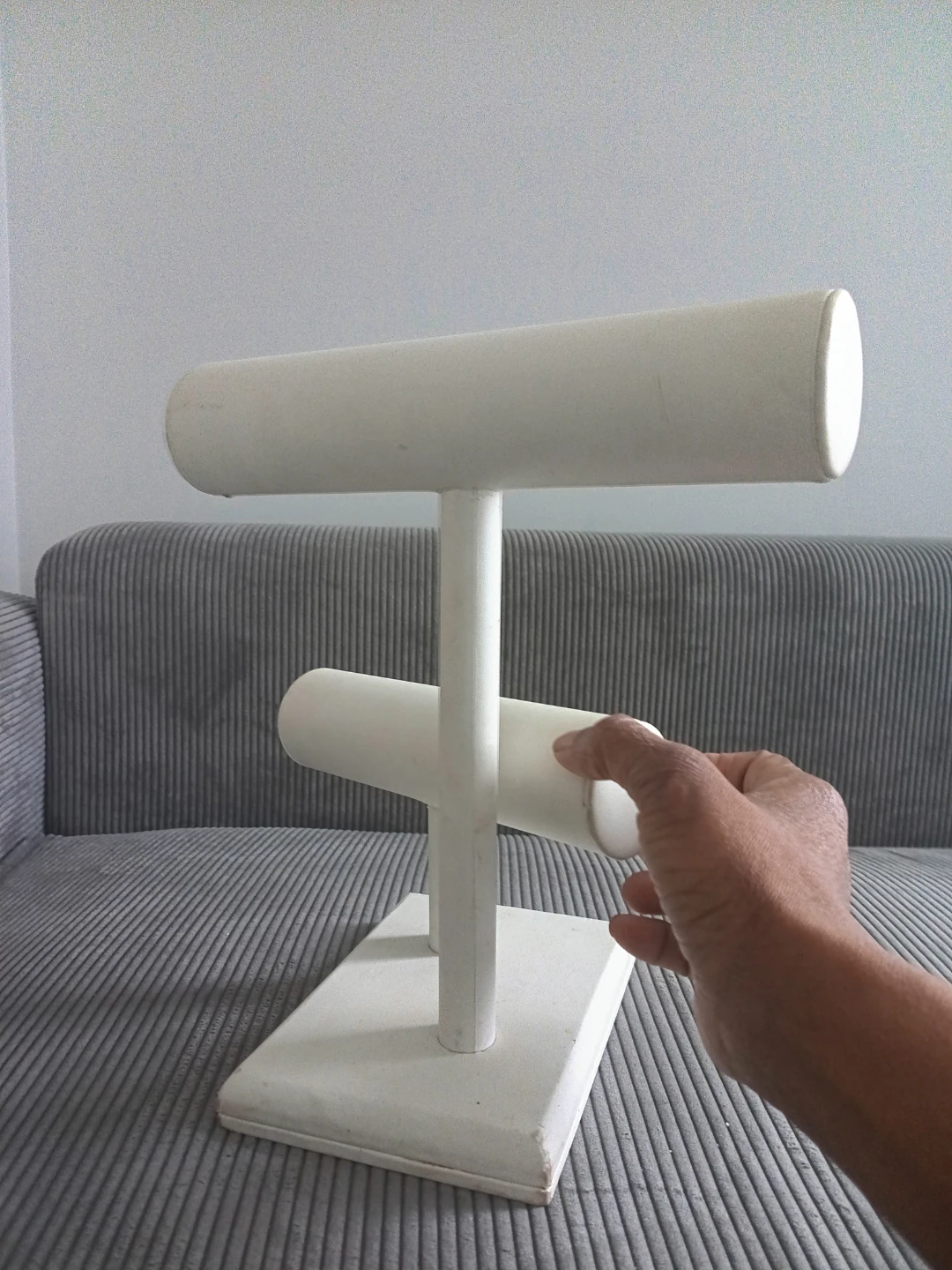 White 2-Tier Bracelet Display Stand - photo 2