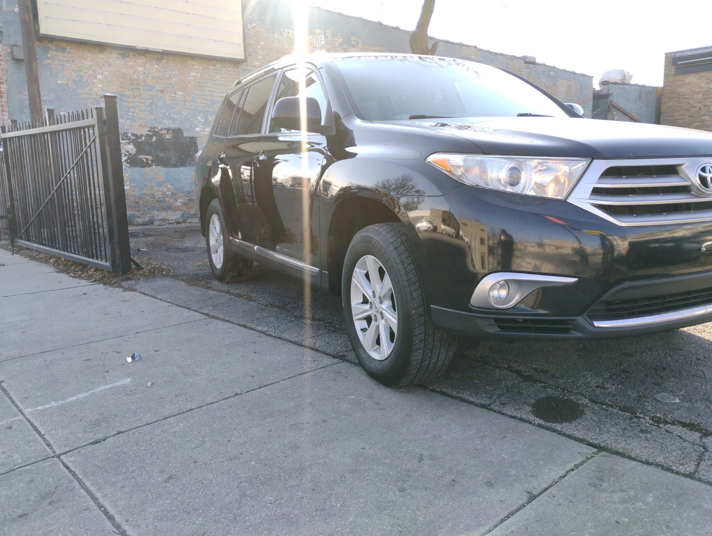 Black Toyota Highlander SUV 2013