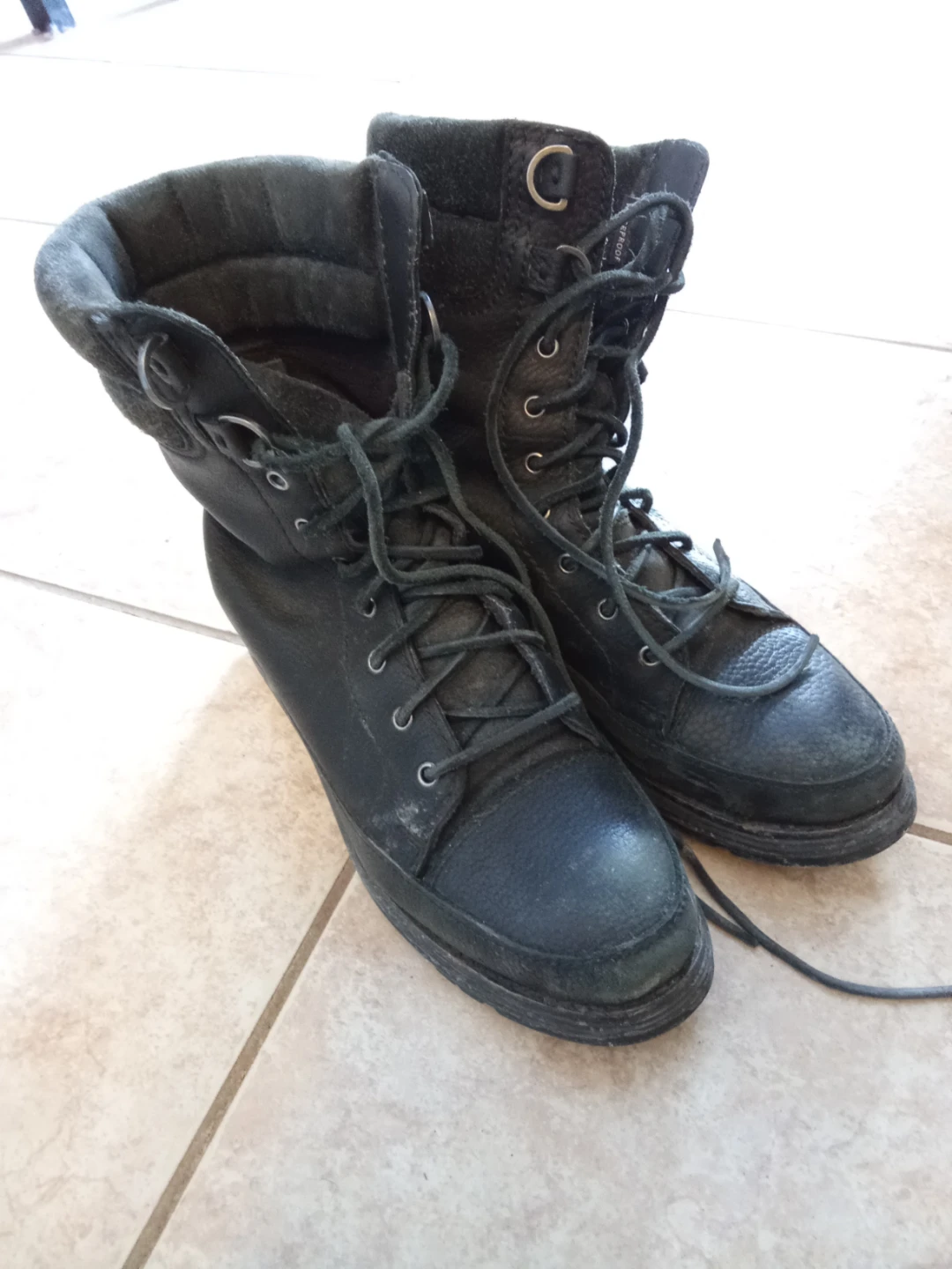 Black Lace-Up Winter Boots size 7