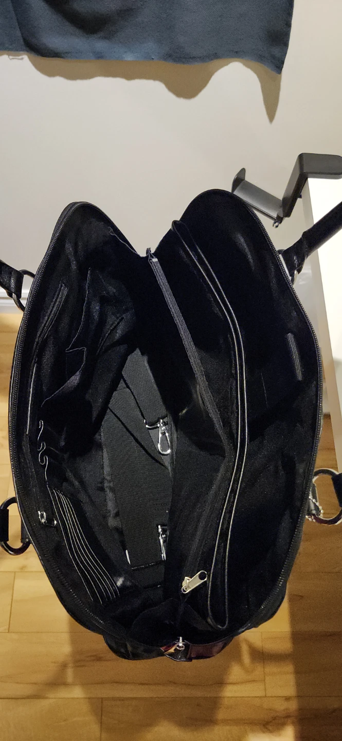 Danier Leather Chic Two-Tone Tote Bag - photo 3
