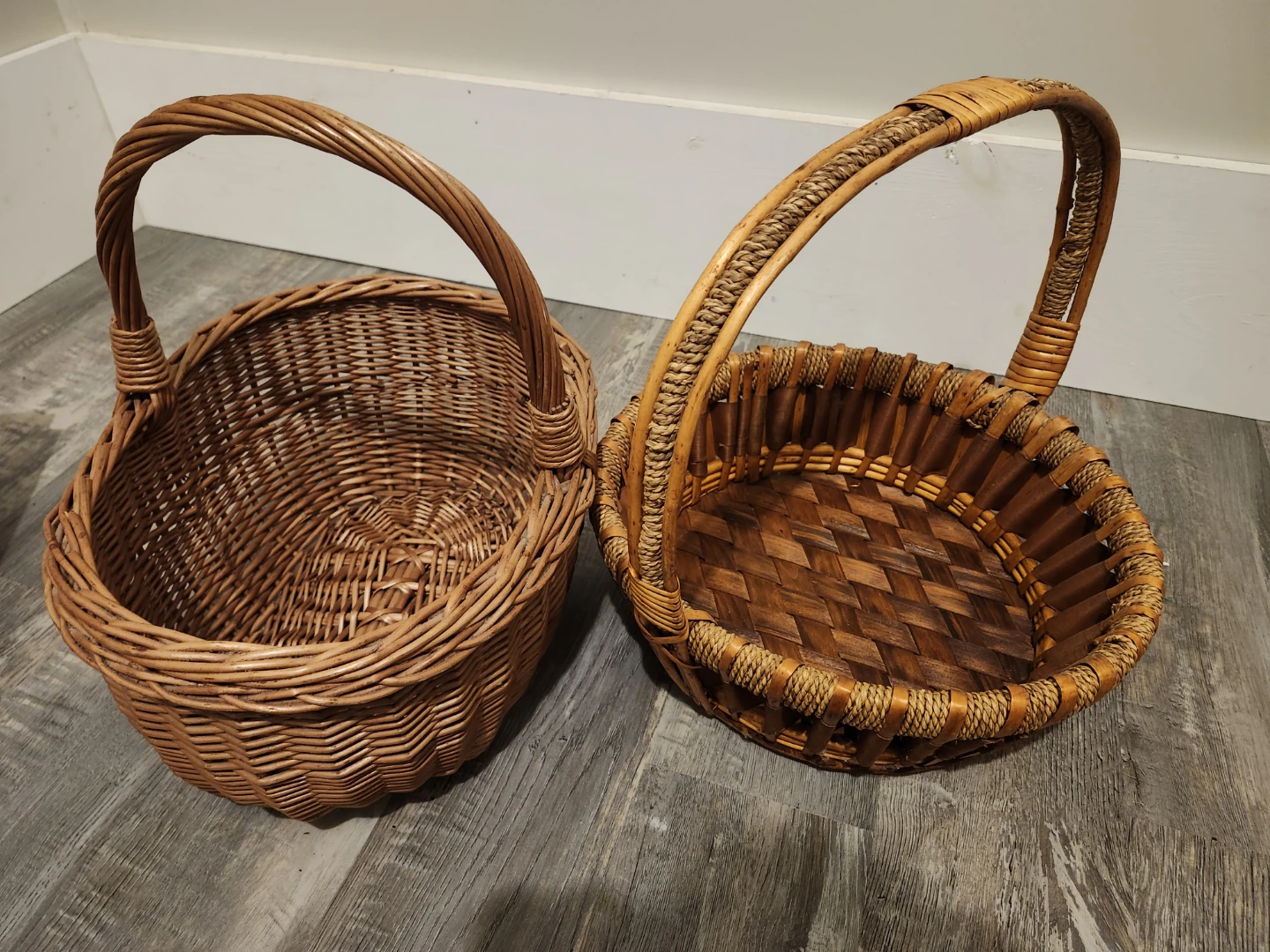 Wicker Baskets with Handles (Set of 2)