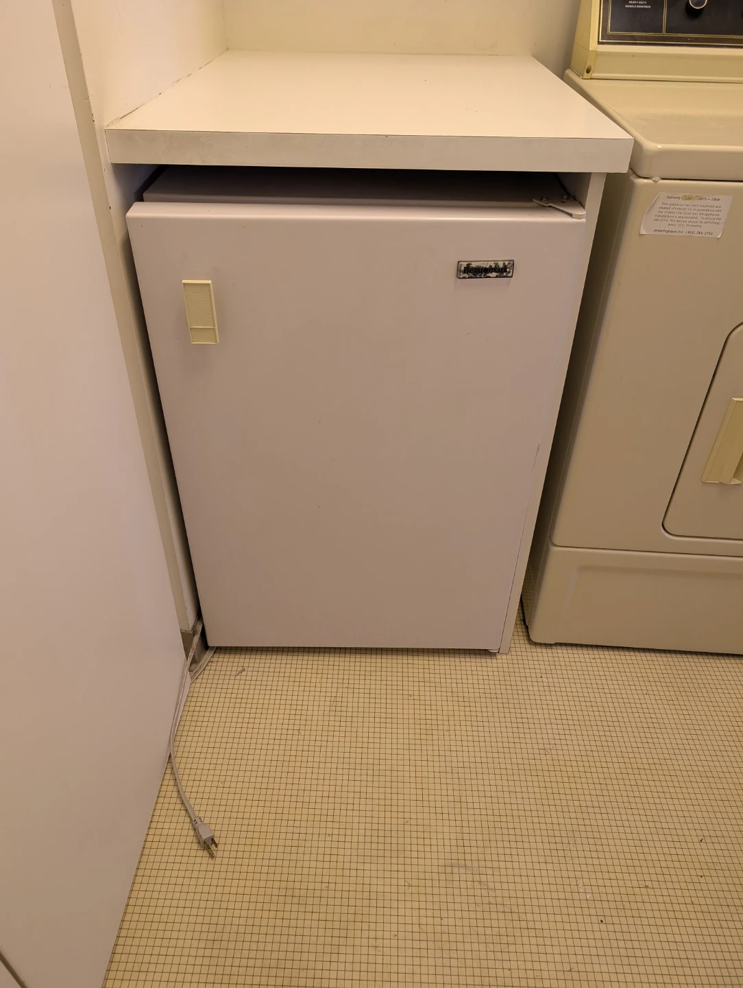 White Compact Refrigerator - photo 2