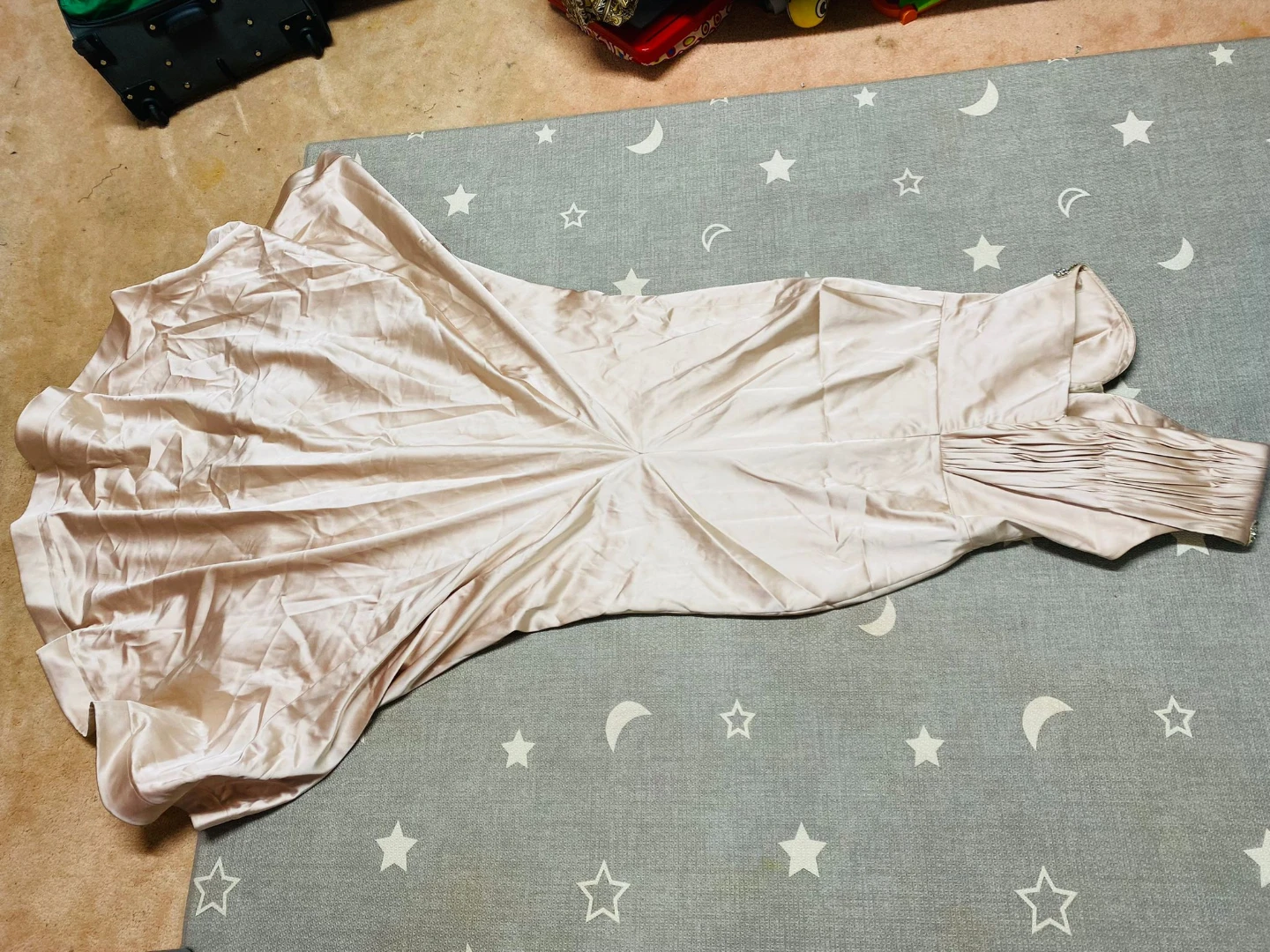 Elegant Beaded Satin Dress - photo 5