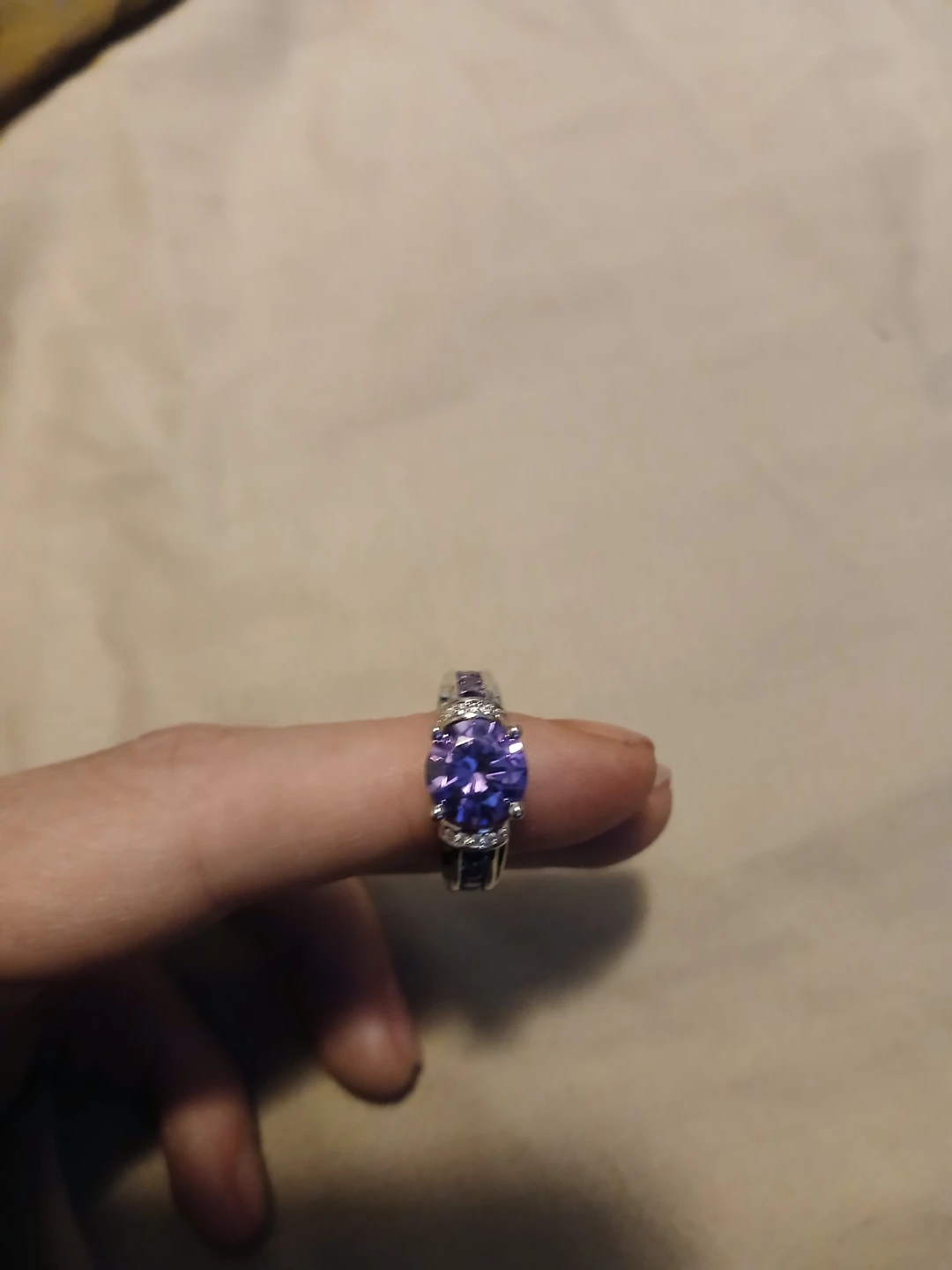 925 Silver And 3 Carat Amethyst Ring
