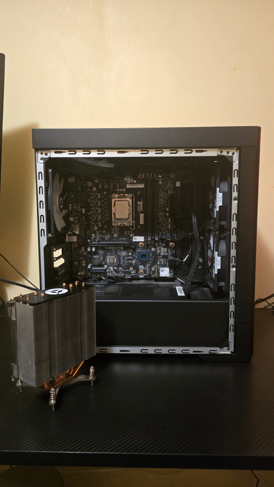 Lenovo Legion Gaming PC - Intel Core i7-12700 - photo 3