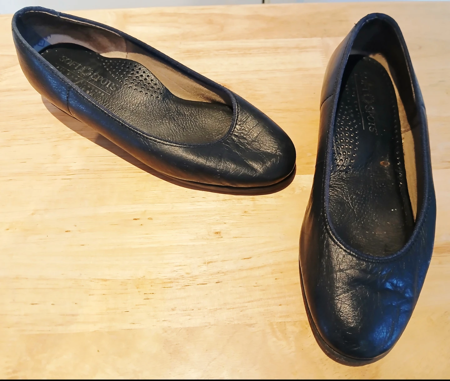 FREE Women's Boots/Shoes, Size US 5 - photo 4