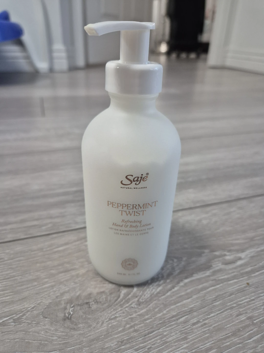 Saje Peppermint Twist Refreshing Hand & Body Lotion 240ml - photo 3
