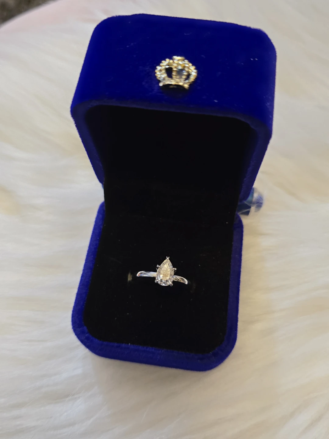 1.0 carat Pear Cut Moissanite  Diamond Engagement Ring - photo 2