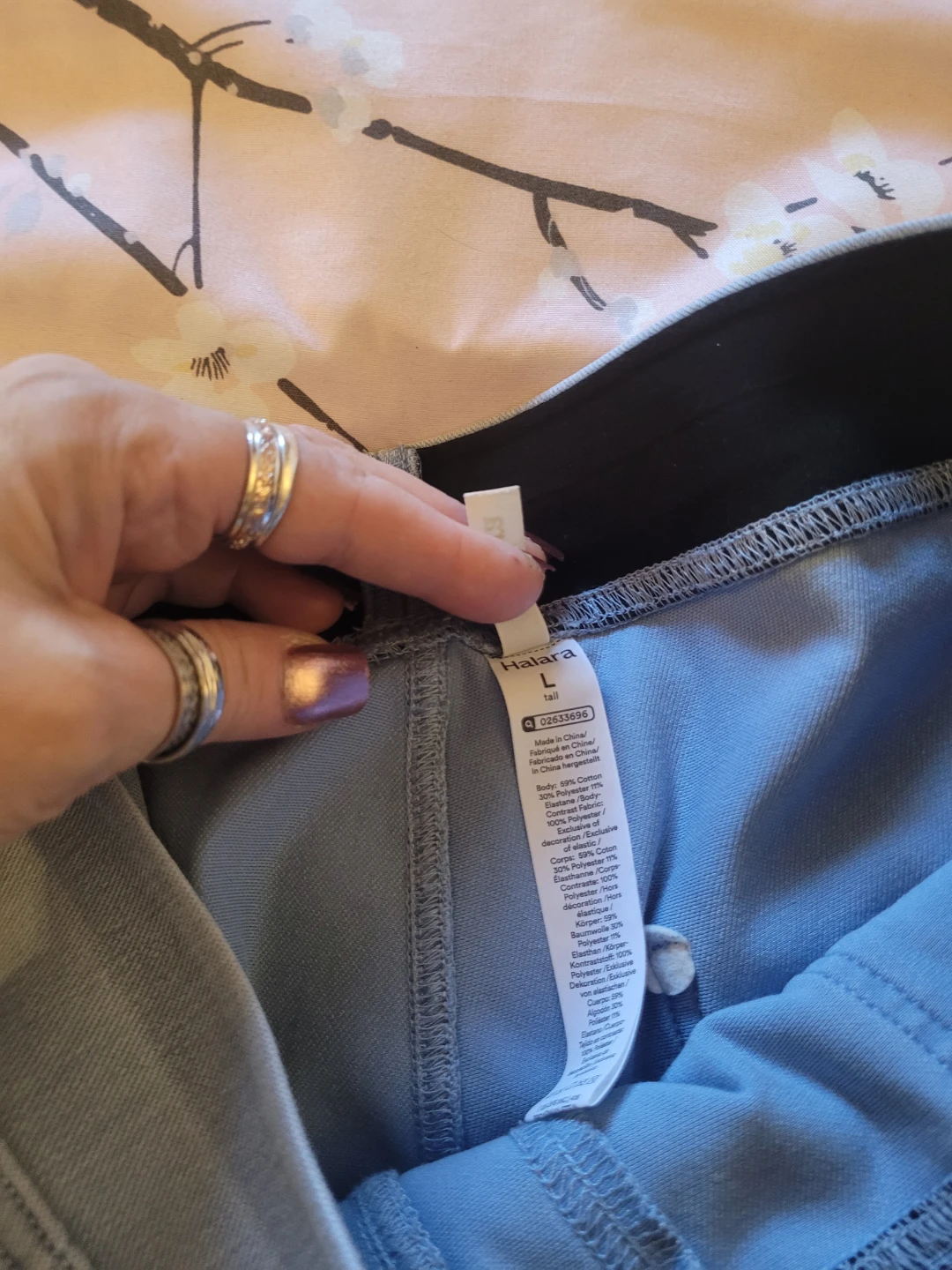Halara Cargo Pants Size L Brand new - photo 4