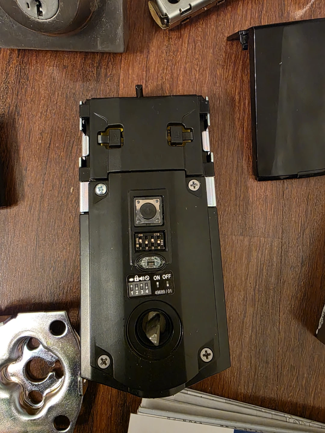 Weiser SmartCode 10 Electronic Deadbolt - photo 2