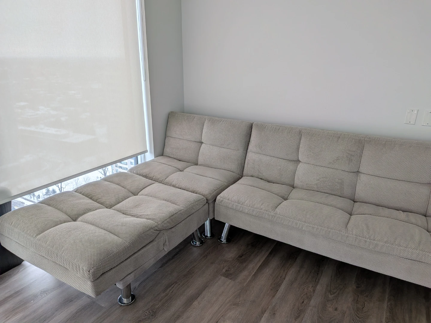 Light Grey Sectional Sofa with Chaise - photo 3