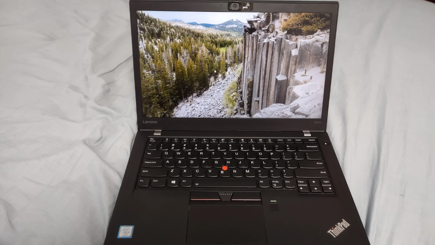 Lenovo ThinkPad T470s Laptop - photo 2