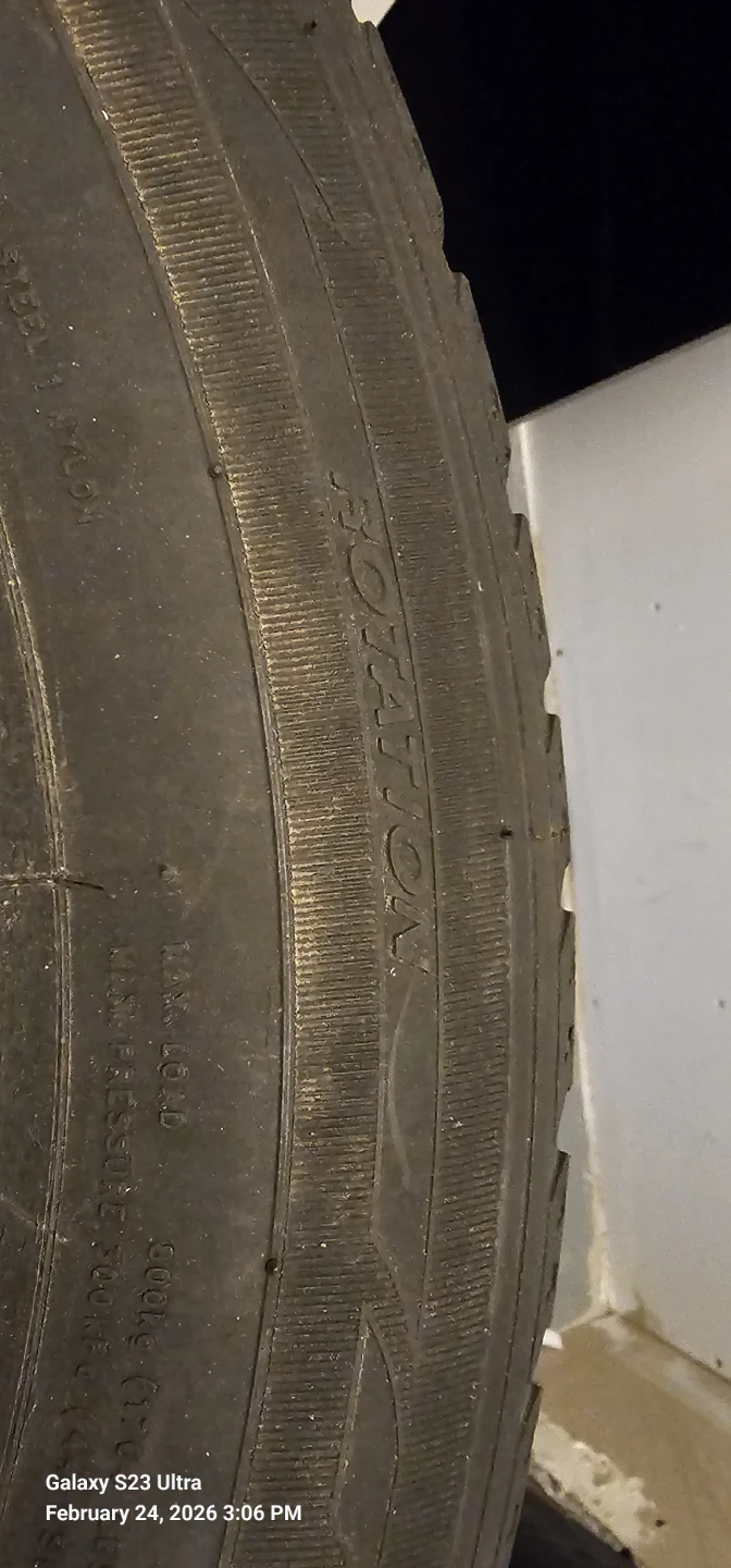 4x Rovelo Winter Tires on Steel Rims – 215/70R16 (Set of 4) - photo 5