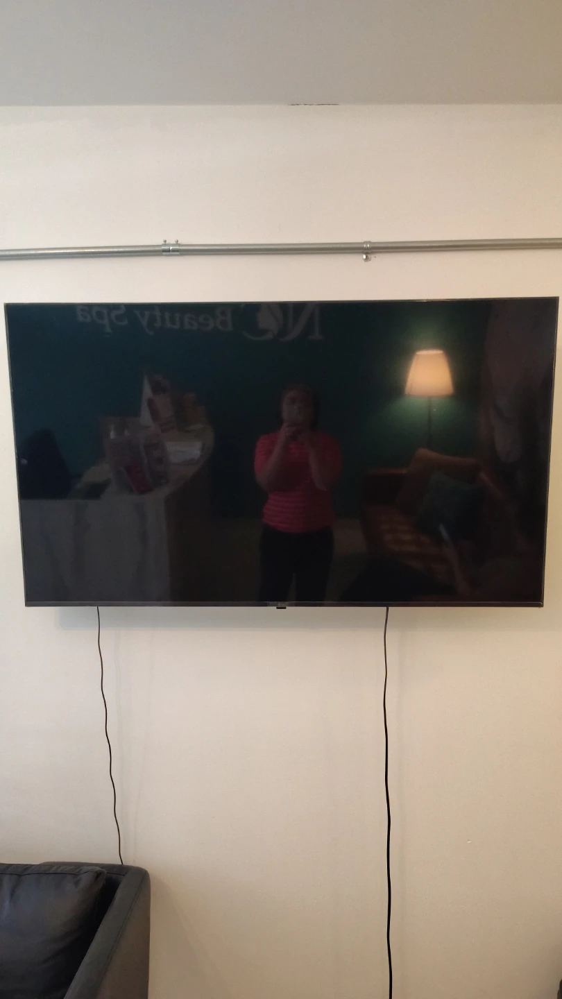 LG Thinq 55" Smart TV with Wall Mount