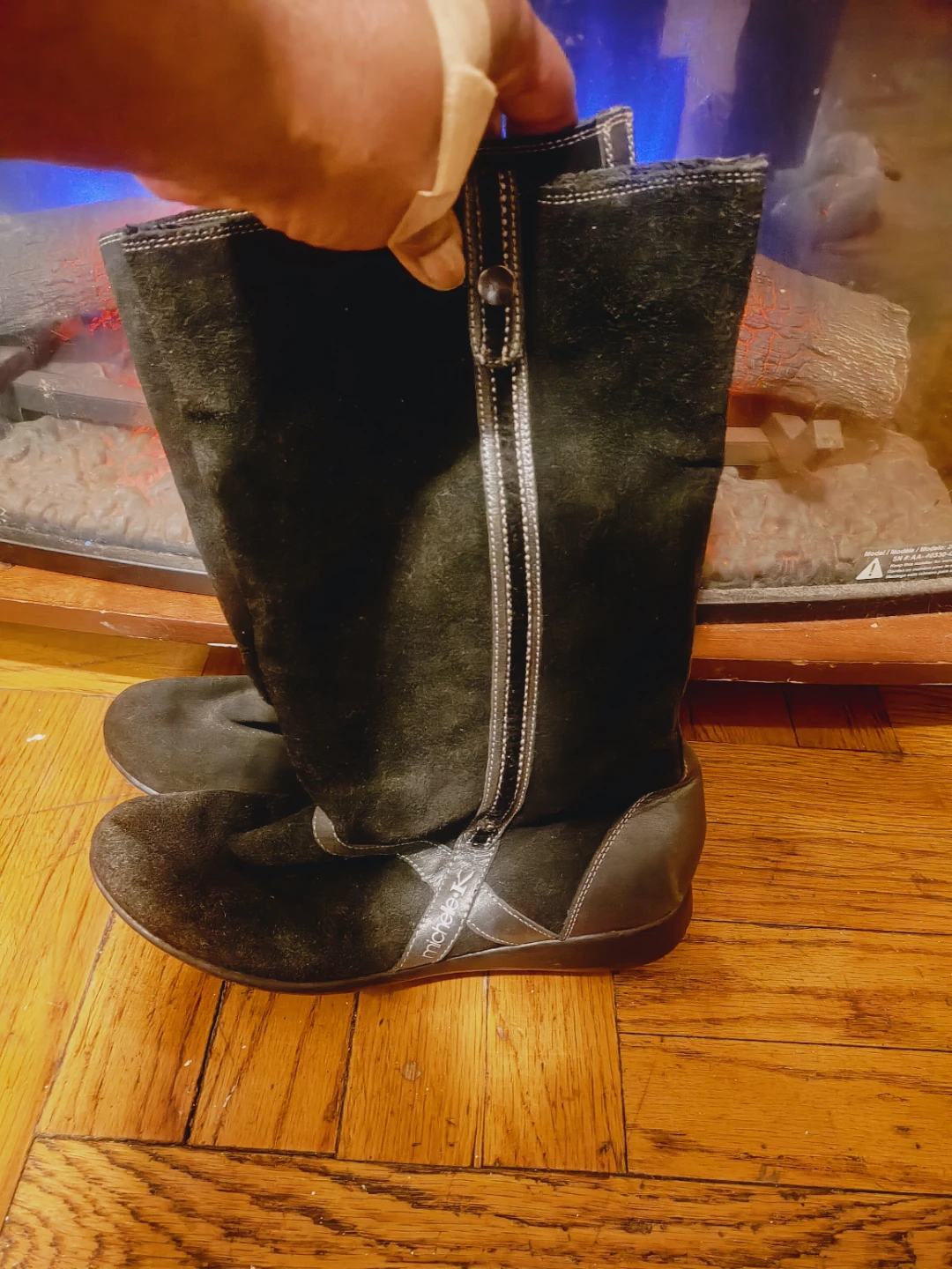 Women Michelle.K Black Suede Boots size 8.5 used - photo 3