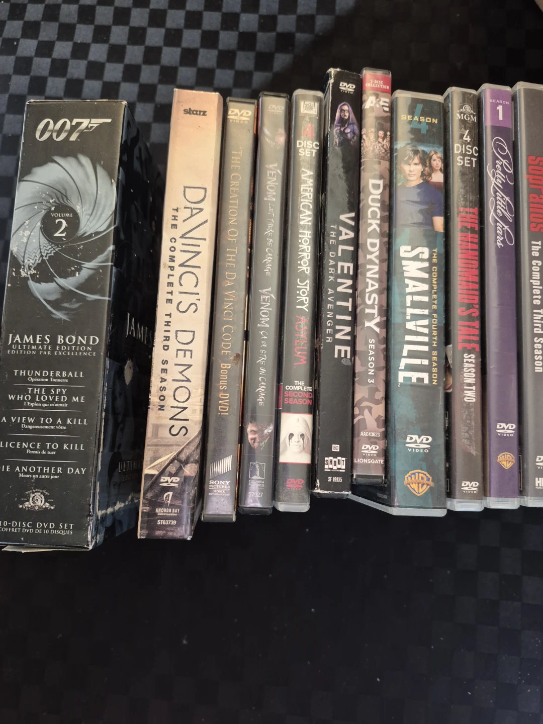 Various TV Show & Movie DVD/Blu-ray Collection - photo 2