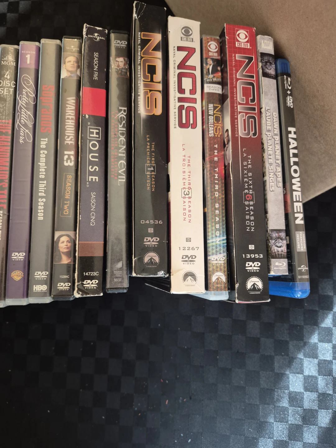Various TV Show & Movie DVD/Blu-ray Collection - photo 3