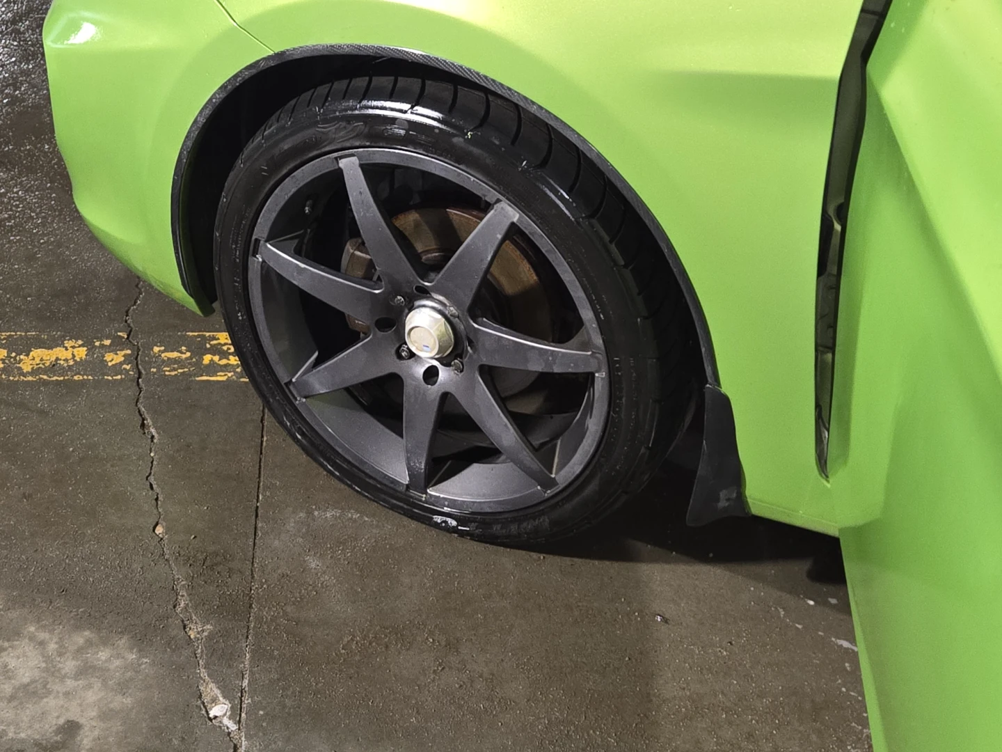 Hyundai Accent Green Hatchback - photo 3