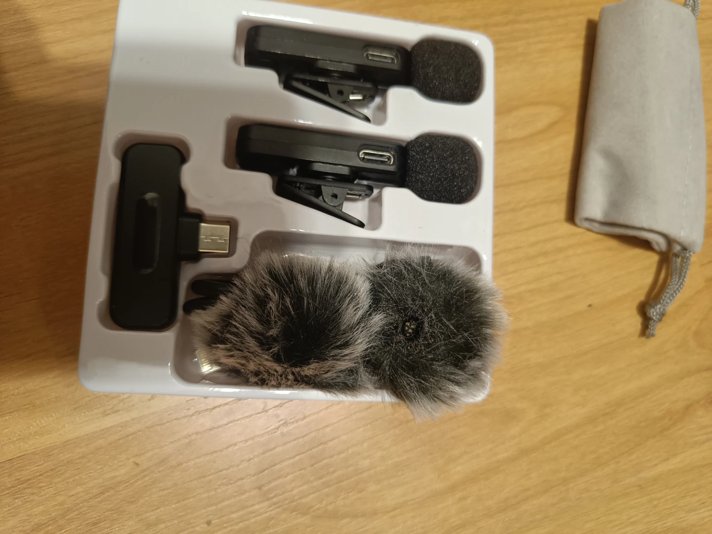 Wireless Lavalier Microphone Set for Smartphones - photo 2